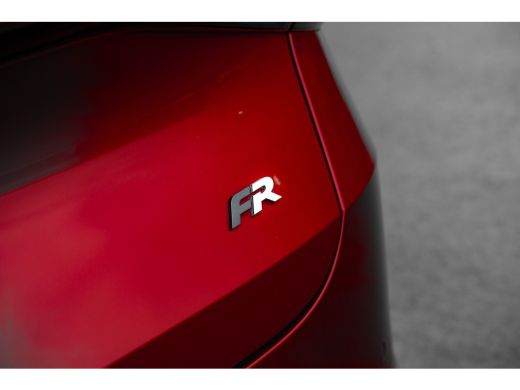 Seat Leon Sportstourer 1.5 eTSI FR Business Intense | Trekhaak | Carplay | Adapt. Cruise | Dodehoekdetectie... ActivLease financial lease