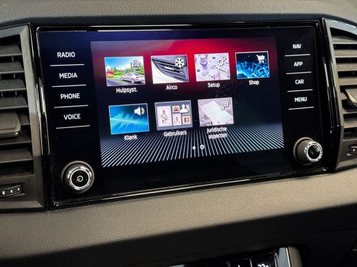 Skoda Karoq 1.5 150pk TSI ACT Sportline Business Panoramadak | Verwarmbare stoelen voor | Verwarmbare voorruit ActivLease financial lease