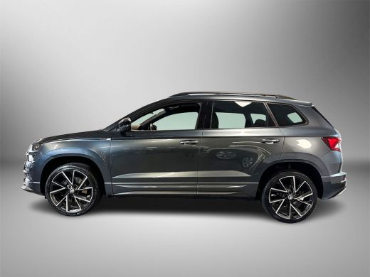 Skoda Karoq 1.5 150pk TSI ACT Sportline Business Panoramadak | Verwarmbare stoelen voor | Verwarmbare voorruit ActivLease financial lease