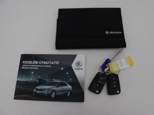 Skoda Octavia 2.0 TSI RS 245 Business | Panoramadak | Stoelverwarming | Adaptive cruise | Camera | Carplay | Ac... ActivLease financial lease