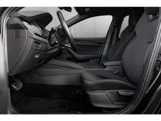 Skoda Octavia Combi 1.4 TSI iV PHEV Sportline Business | 204 pk | Adapt. Cruise | 19" inch | Camera | Head-up d... ActivLease financial lease