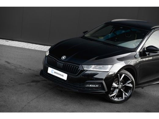 Skoda Octavia Combi 1.4 TSI iV PHEV Sportline Business | 204 pk | Adapt. Cruise | 19" inch | Camera | Head-up d... ActivLease financial lease