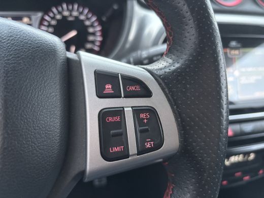 Suzuki Vitara 1.4 S | Adaptive Cruise | Stoelverwarming | Key Less | Parkeer Camera ActivLease financial lease