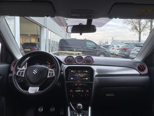 Suzuki Vitara 1.4 S | Adaptive Cruise | Stoelverwarming | Key Less | Parkeer Camera ActivLease financial lease