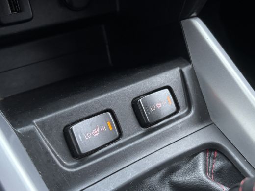 Suzuki Vitara 1.4 S | Adaptive Cruise | Stoelverwarming | Key Less | Parkeer Camera ActivLease financial lease