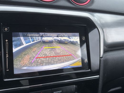 Suzuki Vitara 1.4 S | Adaptive Cruise | Stoelverwarming | Key Less | Parkeer Camera ActivLease financial lease