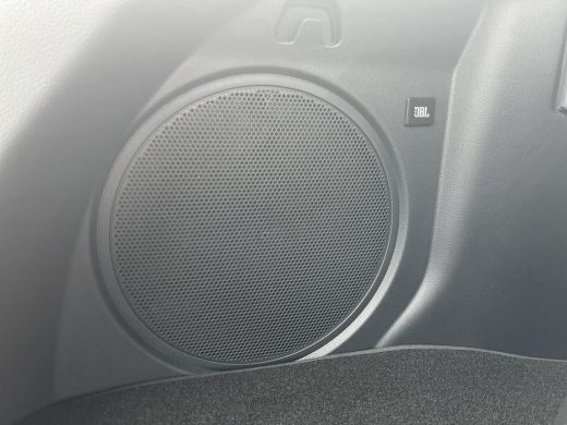 Toyota C-HR 2.0 Plug-in Hybrid 220 Black Edition | &euro; 2.000 extra inruilwaarde | ActivLease financial lease