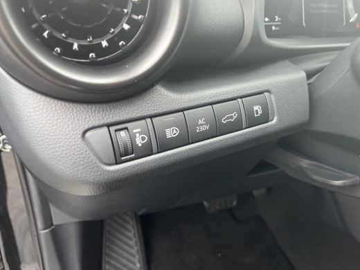 Toyota C-HR 2.0 Plug-in Hybrid 220 Black Edition | &euro; 2.000 extra inruilwaarde | ActivLease financial lease