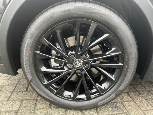 Toyota C-HR 2.0 Plug-in Hybrid 220 Black Edition | &euro; 2.000 extra inruilwaarde | ActivLease financial lease