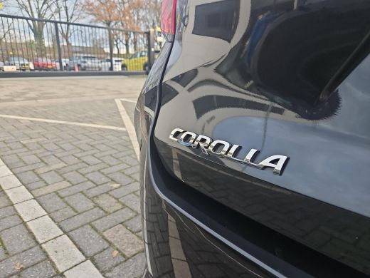 Toyota Corolla Touring Sports Hybrid 140 Dynamic ActivLease financial lease