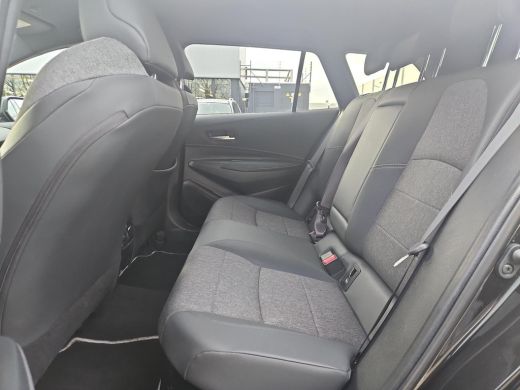 Toyota Corolla Touring Sports Hybrid 140 Dynamic ActivLease financial lease