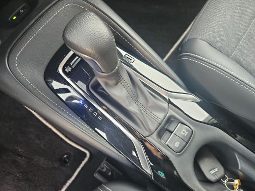 Toyota Corolla Touring Sports Hybrid 140 Dynamic ActivLease financial lease