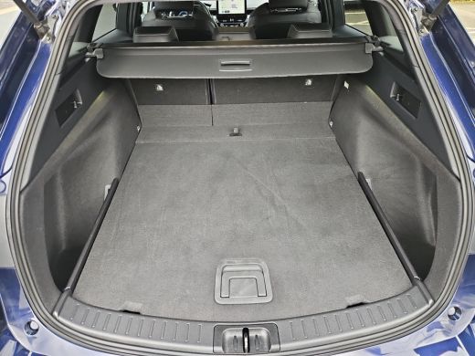 Toyota Corolla Touring Sports Hybrid 140 Dynamic ActivLease financial lease