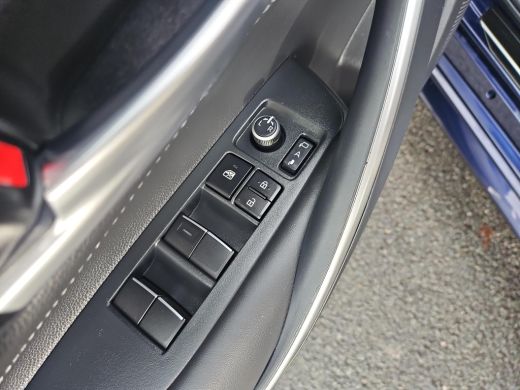 Toyota Corolla Touring Sports Hybrid 140 Dynamic ActivLease financial lease