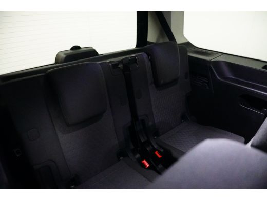 Volkswagen Caddy Life Maxi eHybrid | 7-Persoons | Led Verlichting | 17" Velgen | Digitaal Display | PHEV ActivLease financial lease