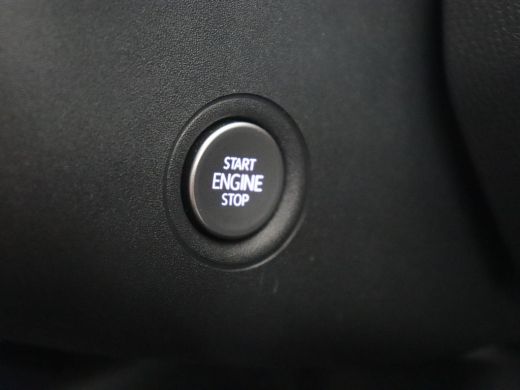 Volkswagen ID.3 First Plus 58 kWh | Trekhaak | Stoel & stuurverwarming | Matrix LED | Camera | Carplay | Sfeerver... ActivLease financial lease