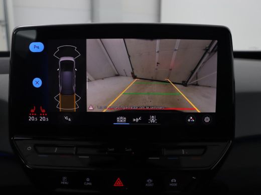 Volkswagen ID.3 First Plus 58 kWh | Trekhaak | Stoel & stuurverwarming | Matrix LED | Camera | Carplay | Sfeerver... ActivLease financial lease