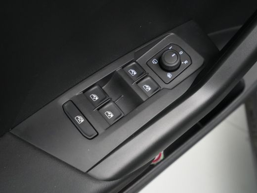 Volkswagen T-Cross 1.0 TSI 115pk DSG Life Edition Navi via App Stoelverwarming Camera Acc Lm Velgen 9 ActivLease financial lease