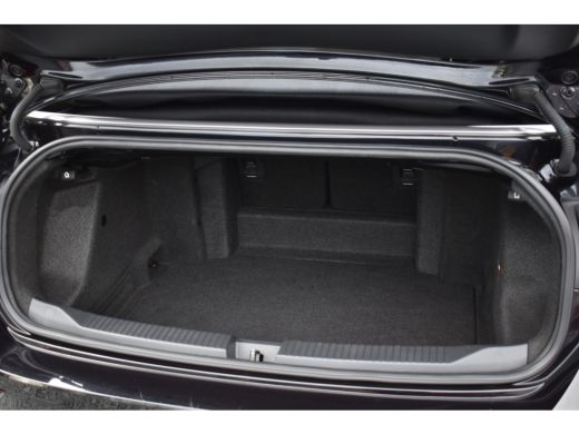 Volkswagen T-Roc 1.5 TSI 150PK DSG R-LINE SPORT/PDC/NAVI ActivLease financial lease