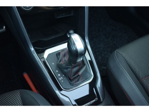 Volkswagen T-Roc 1.5 TSI Sport Business R | Pano | Half Leer | Virtual | Apple CarPlay ActivLease financial lease