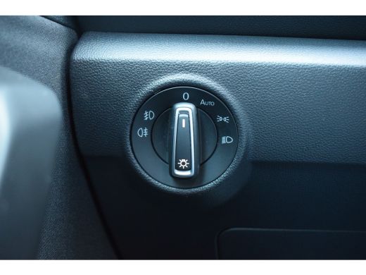 Volkswagen T-Roc 1.5 TSI Sport Business R | Pano | Half Leer | Virtual | Apple CarPlay ActivLease financial lease