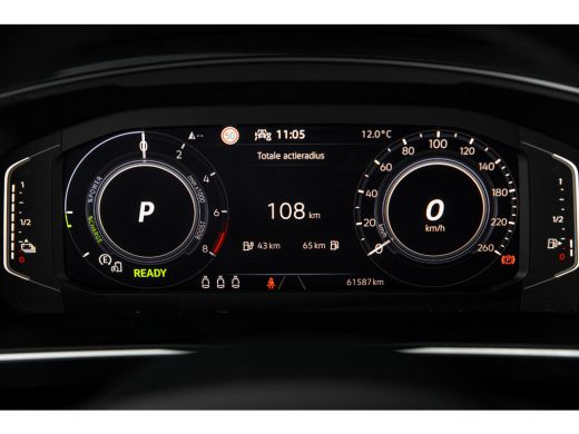 Volkswagen Tiguan 1.4 TSI eHybrid 245PK R-Line | Trekhaak | Panoramadak | Leder | ActivLease financial lease