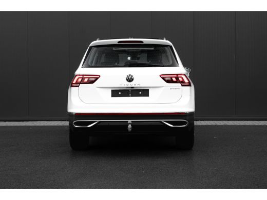 Volkswagen Tiguan 1.4 TSI eHybrid 245PK R-Line | Trekhaak | Panoramadak | Leder | ActivLease financial lease
