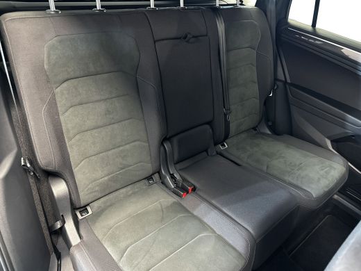 Volkswagen Tiguan Allspace 1.5 TSI Highline Business R Panoramadak | Verwarmbare voorstoelen | Navigatiesysteem ActivLease financial lease