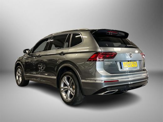 Volkswagen Tiguan Allspace 1.5 TSI Highline Business R Panoramadak | Verwarmbare voorstoelen | Navigatiesysteem ActivLease financial lease