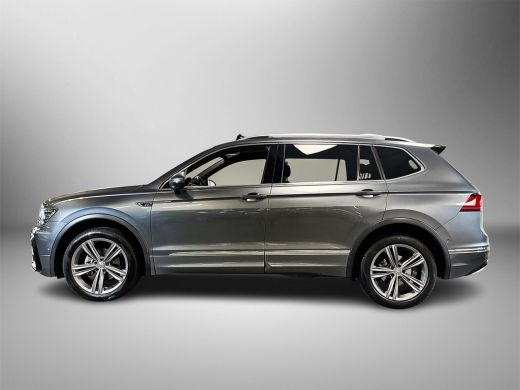 Volkswagen Tiguan Allspace 1.5 TSI Highline Business R Panoramadak | Verwarmbare voorstoelen | Navigatiesysteem ActivLease financial lease