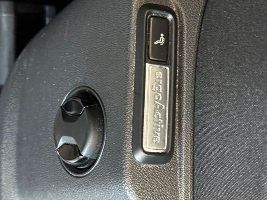 Volkswagen Tiguan Allspace 1.5 TSI Highline Business R Panoramadak | Verwarmbare voorstoelen | Navigatiesysteem ActivLease financial lease