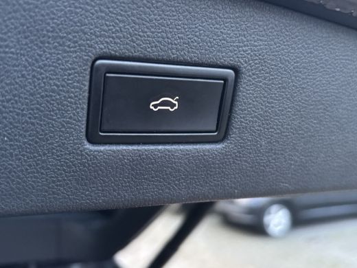 Volkswagen Tiguan Allspace 1.5 TSI Highline Business R 7p. | Pano | Elektrische Trekhaak | Memory Stoelen | Leer ActivLease financial lease