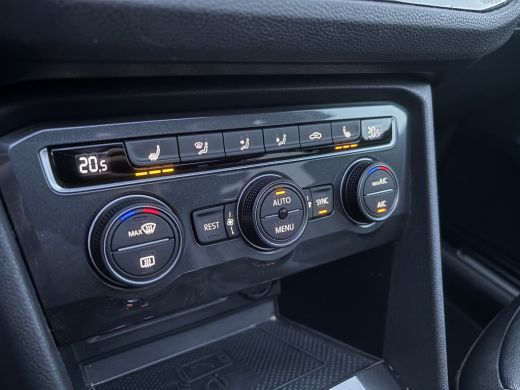 Volkswagen Tiguan Allspace 1.5 TSI Highline Business R 7p. | Pano | Elektrische Trekhaak | Memory Stoelen | Leer ActivLease financial lease