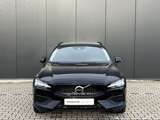 Volvo  V60 2.0 B3 Momentum Business | Trekhaak | 19'' Velgen | Adaptieve Cruise control | Stoel en stuurwiel... ActivLease financial lease