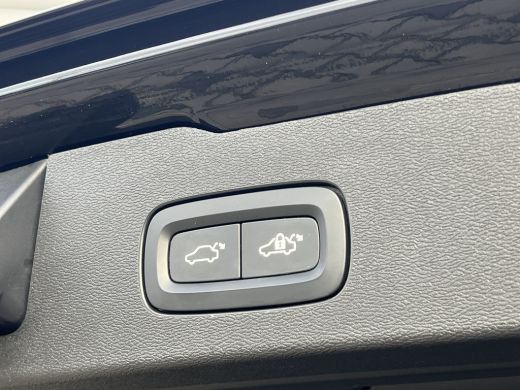 Volvo  V60 2.0 B3 Momentum Business | Trekhaak | 19'' Velgen | Adaptieve Cruise control | Stoel en stuurwiel... ActivLease financial lease