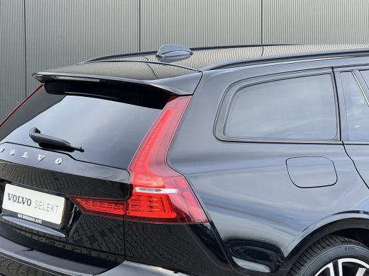 Volvo  V60 2.0 B3 Momentum Business | Trekhaak | 19'' Velgen | Adaptieve Cruise control | Stoel en stuurwiel... ActivLease financial lease