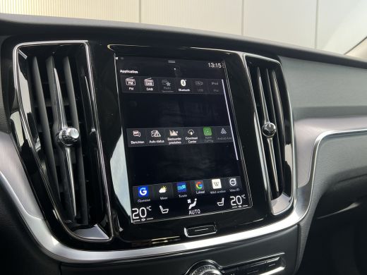 Volvo  V60 2.0 B3 Momentum Business | Trekhaak | 19'' Velgen | Adaptieve Cruise control | Stoel en stuurwiel... ActivLease financial lease