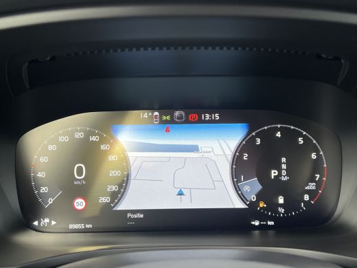 Volvo  V60 2.0 B3 Momentum Business | Trekhaak | 19'' Velgen | Adaptieve Cruise control | Stoel en stuurwiel... ActivLease financial lease