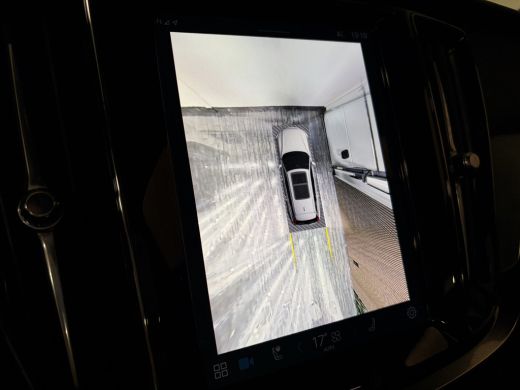 Volvo  V60 2.0 T6 AWD Recharge Plus Dark 245km! | Trekhaak | 360&deg; Camera | Harman Kardon | Adaptieve Cruise ... ActivLease financial lease