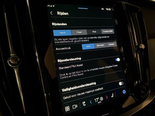 Volvo  V60 2.0 T6 AWD Recharge Plus Dark 245km! | Trekhaak | 360&deg; Camera | Harman Kardon | Adaptieve Cruise ... ActivLease financial lease