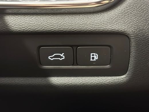 Volvo  V60 2.0 T6 Plug-in hybrid AWD Essential Bright | Achterbank verwarmd | Achteruitrijcamera | Chroom de... ActivLease financial lease