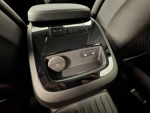 Volvo  V60 2.0 T6 Plug-in hybrid AWD Essential Bright | Achterbank verwarmd | Achteruitrijcamera | Chroom de... ActivLease financial lease