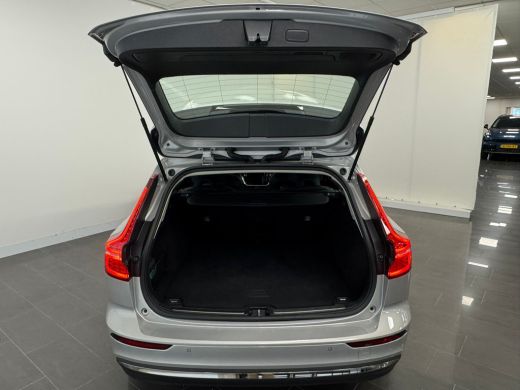 Volvo  V60 2.0 T6 Plug-in hybrid AWD Essential Bright | Achterbank verwarmd | Achteruitrijcamera | Chroom de... ActivLease financial lease