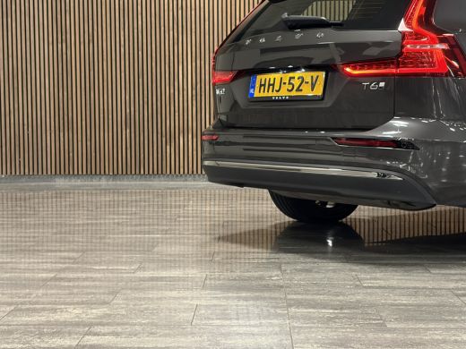 Volvo  V60 T6 AWD Recharge Essential Trekhaak | All Season banden | Lederen bekleding | Adaptieve Cruise Con... ActivLease financial lease