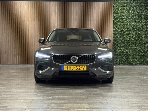 Volvo  V60 T6 AWD Recharge Essential Trekhaak | All Season banden | Lederen bekleding | Adaptieve Cruise Con... ActivLease financial lease