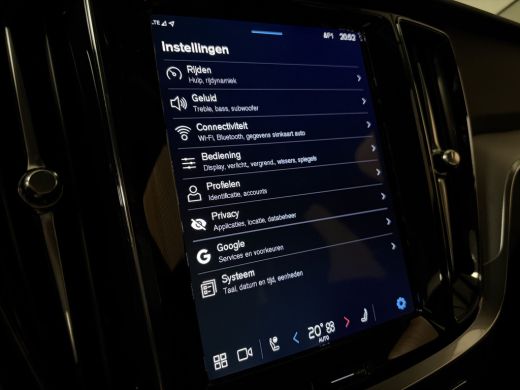 Volvo  V60 T6 AWD Recharge Essential Trekhaak | All Season banden | Lederen bekleding | Adaptieve Cruise Con... ActivLease financial lease