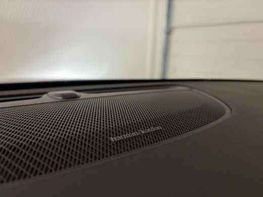 Volvo  V60 T6 AWD Recharge Plus Dark Aurora Silver | Trekhaak | All Season banden | 360&deg; Camera | Harman Kar... ActivLease financial lease