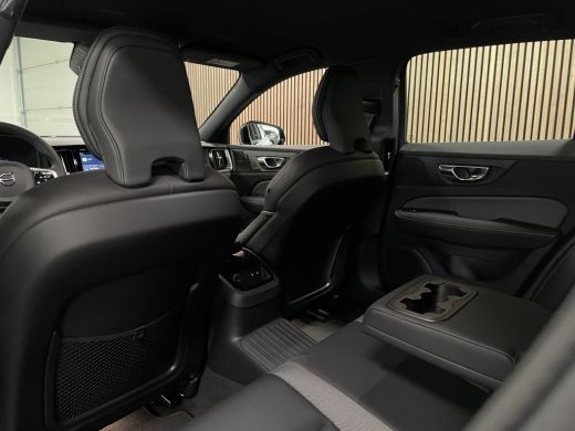 Volvo  V60 2.0 T6 Plug-in hybrid AWD Plus Dark Trekhaak | 360&deg; Camera | Harman Kardon | Crystal White | Adap... ActivLease financial lease