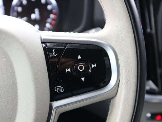 Volvo  V60 Cross Country 2.0 B5 AWD Pro NAVI ADAP CRUISE ActivLease financial lease