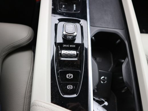 Volvo  V60 Cross Country 2.0 B5 AWD Pro NAVI ADAP CRUISE ActivLease financial lease